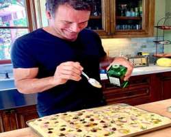 Besides acting, he had a great interest in cooking and often makes delicious food for the family at the time he is not filming.